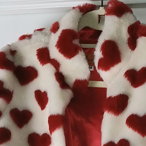 ❤️❤️Voom by Joy Han White faux Fur Cropped Teddy Jacket w Red Hearts Valentines - Picture 5 of 10
